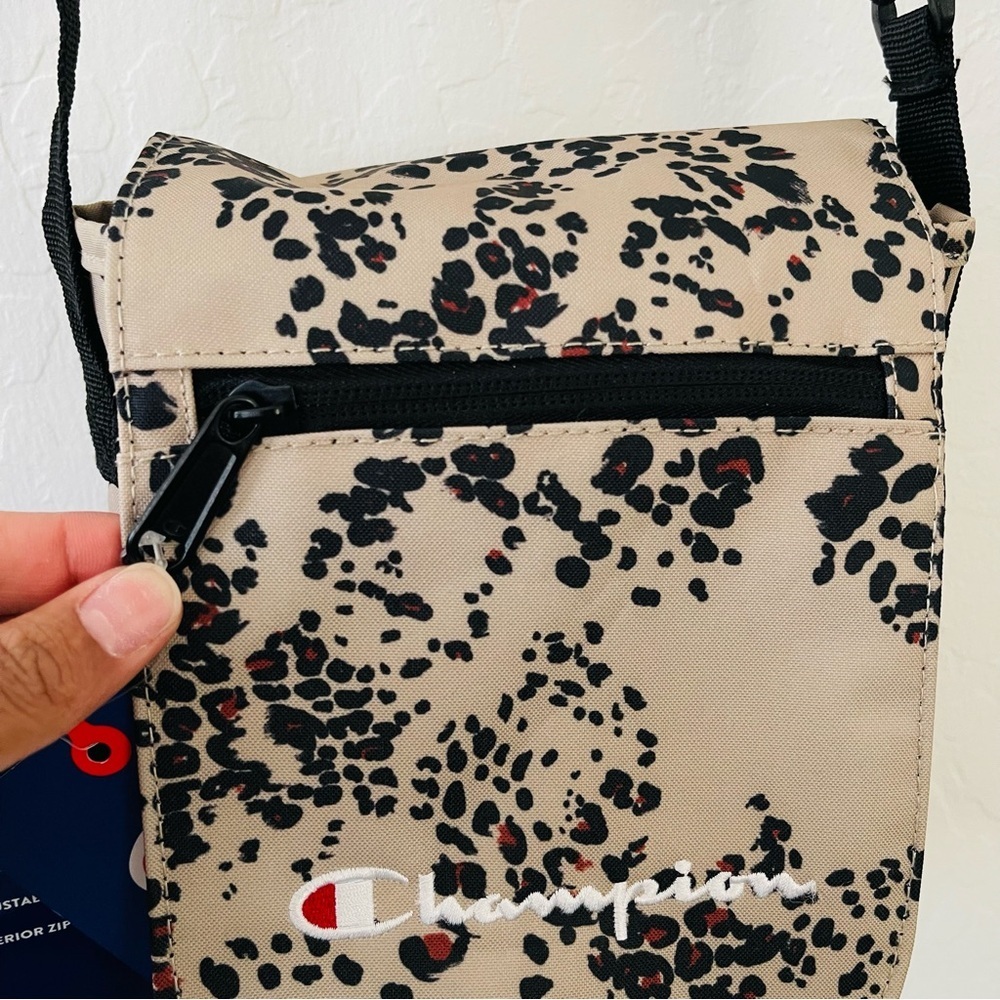 Champion Black and Cream Crossbody Bag - Picture 4 of 9